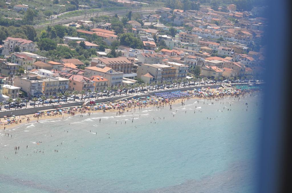 Hotel Serenella Agropoli Bagian luar foto