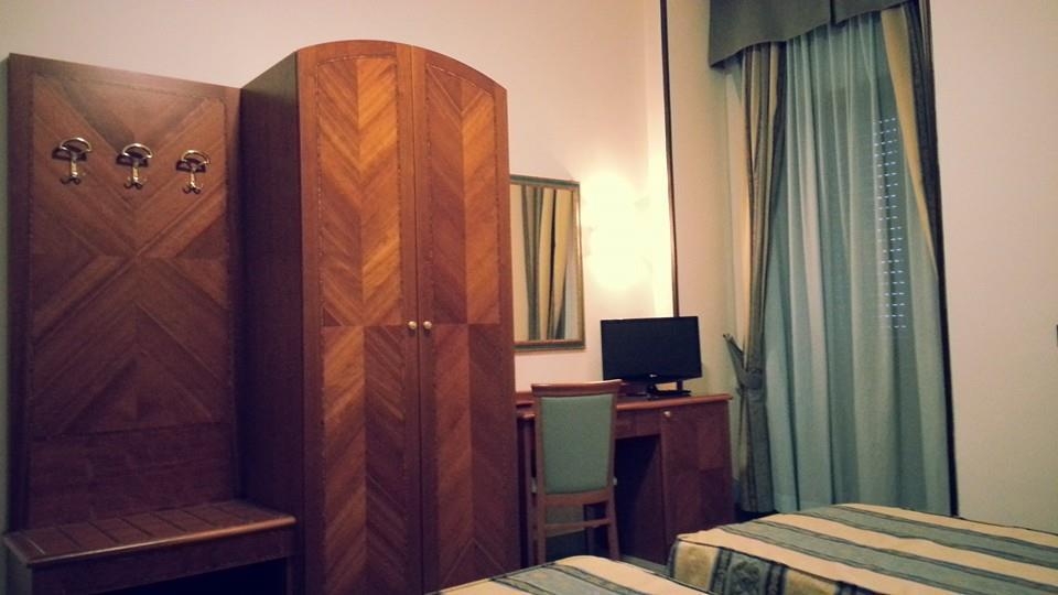 Hotel Serenella Agropoli Ruang foto