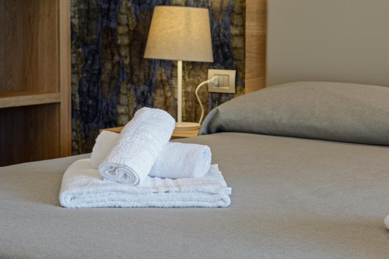 Hotel Serenella Agropoli Bagian luar foto