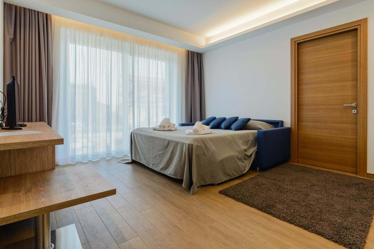 Hotel Serenella Agropoli Bagian luar foto