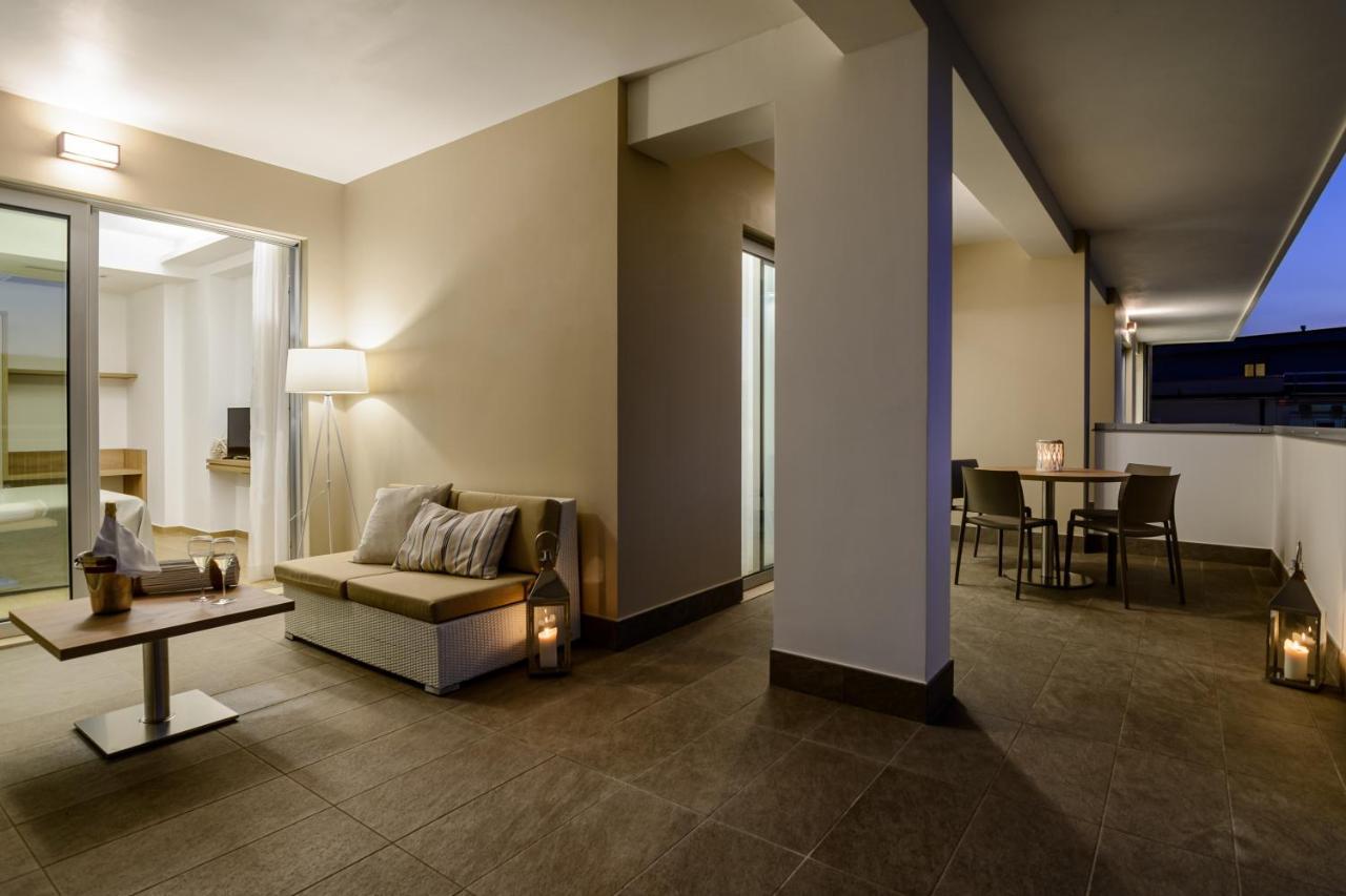 Hotel Serenella Agropoli Bagian luar foto